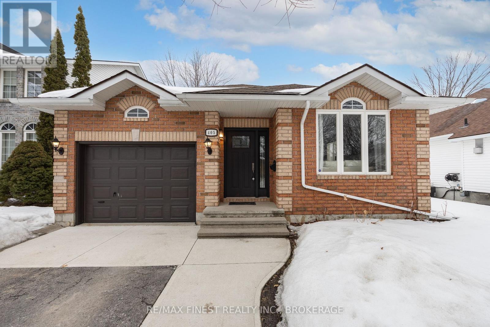 405 Fieldstone Drive, Kingston (Kingston East (Incl Barret Crt)), Ontario  K7K 7E1 - Photo 2 - X12854500