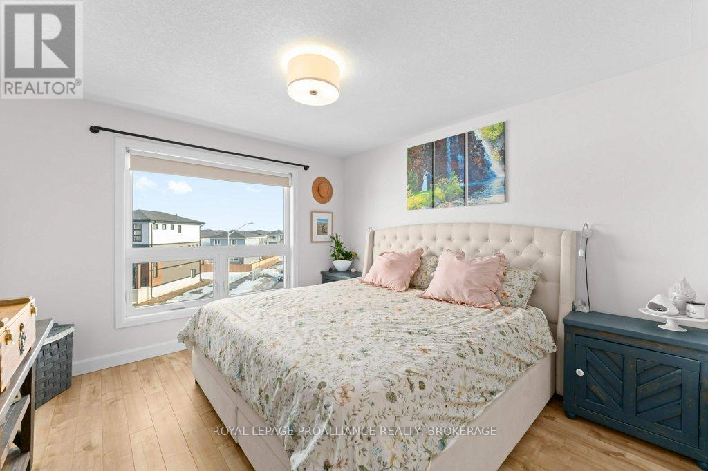 139 Superior Drive, Loyalist, Ontario  K7N 0E5 - Photo 25 - X12854658