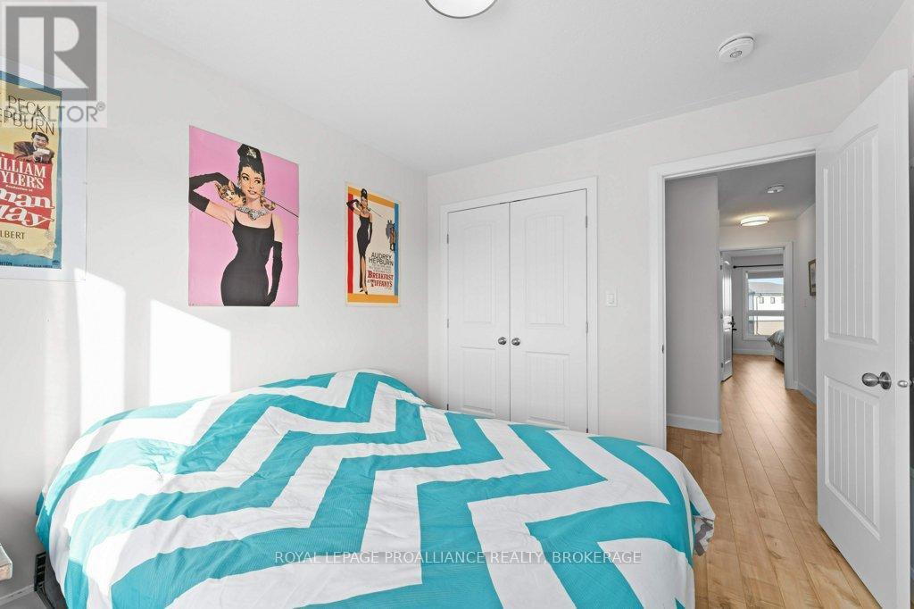 139 Superior Drive, Loyalist, Ontario  K7N 0E5 - Photo 31 - X12854658