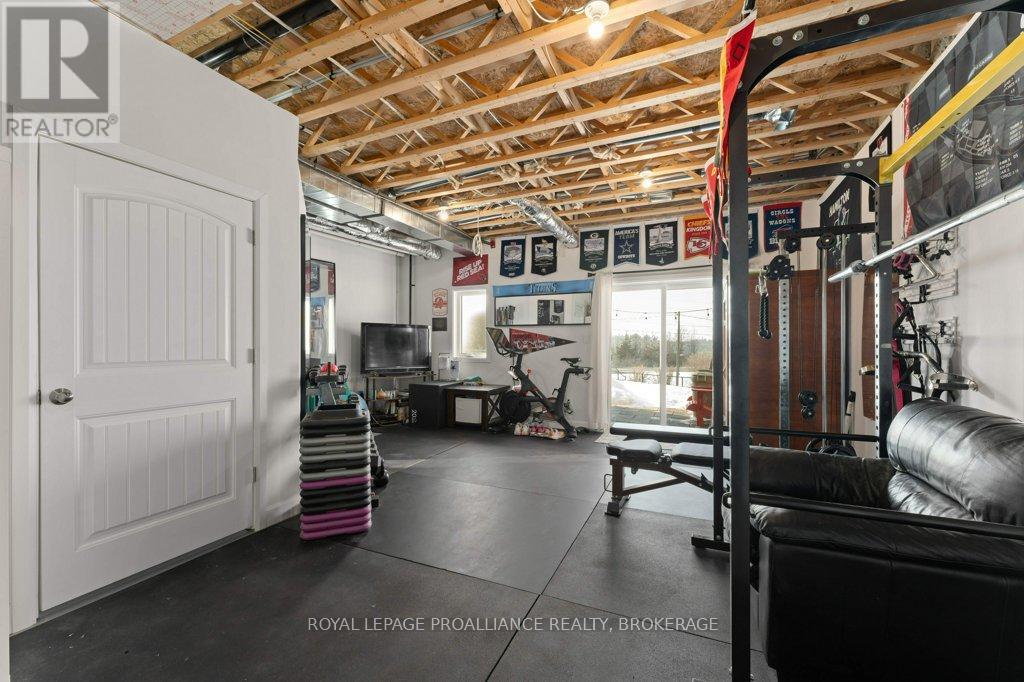 139 Superior Drive, Loyalist, Ontario  K7N 0E5 - Photo 35 - X12854658