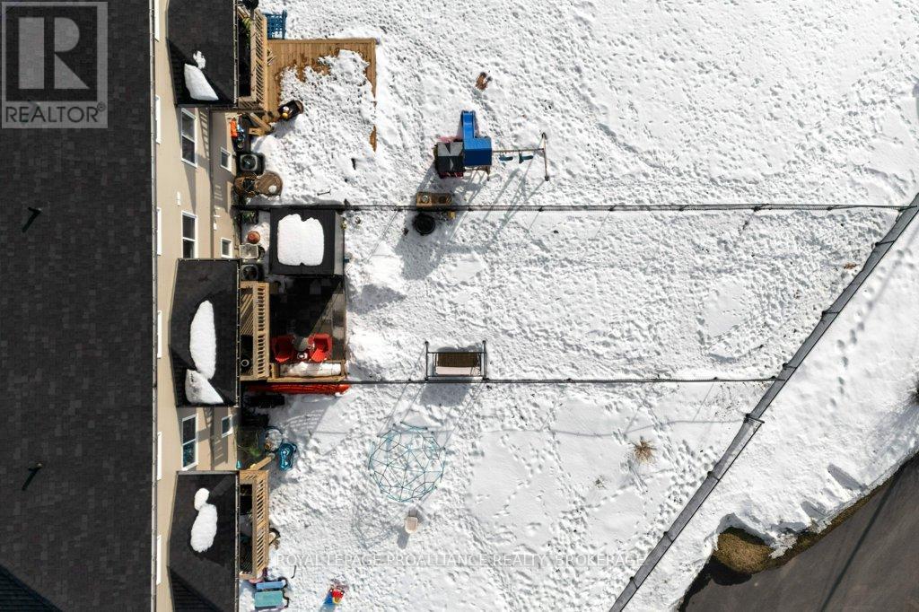 139 Superior Drive, Loyalist, Ontario  K7N 0E5 - Photo 42 - X12854658