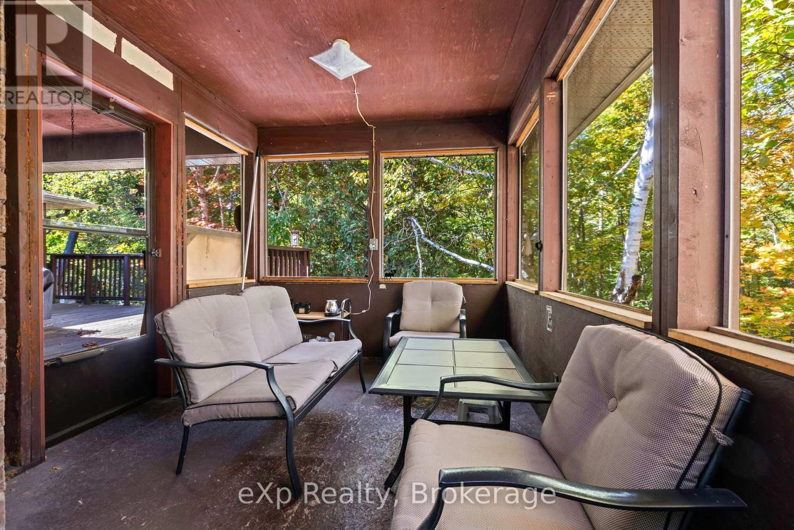 18 Kristen Heights, Parry Sound, Ontario  P2A 2Z6 - Photo 12 - X12444974