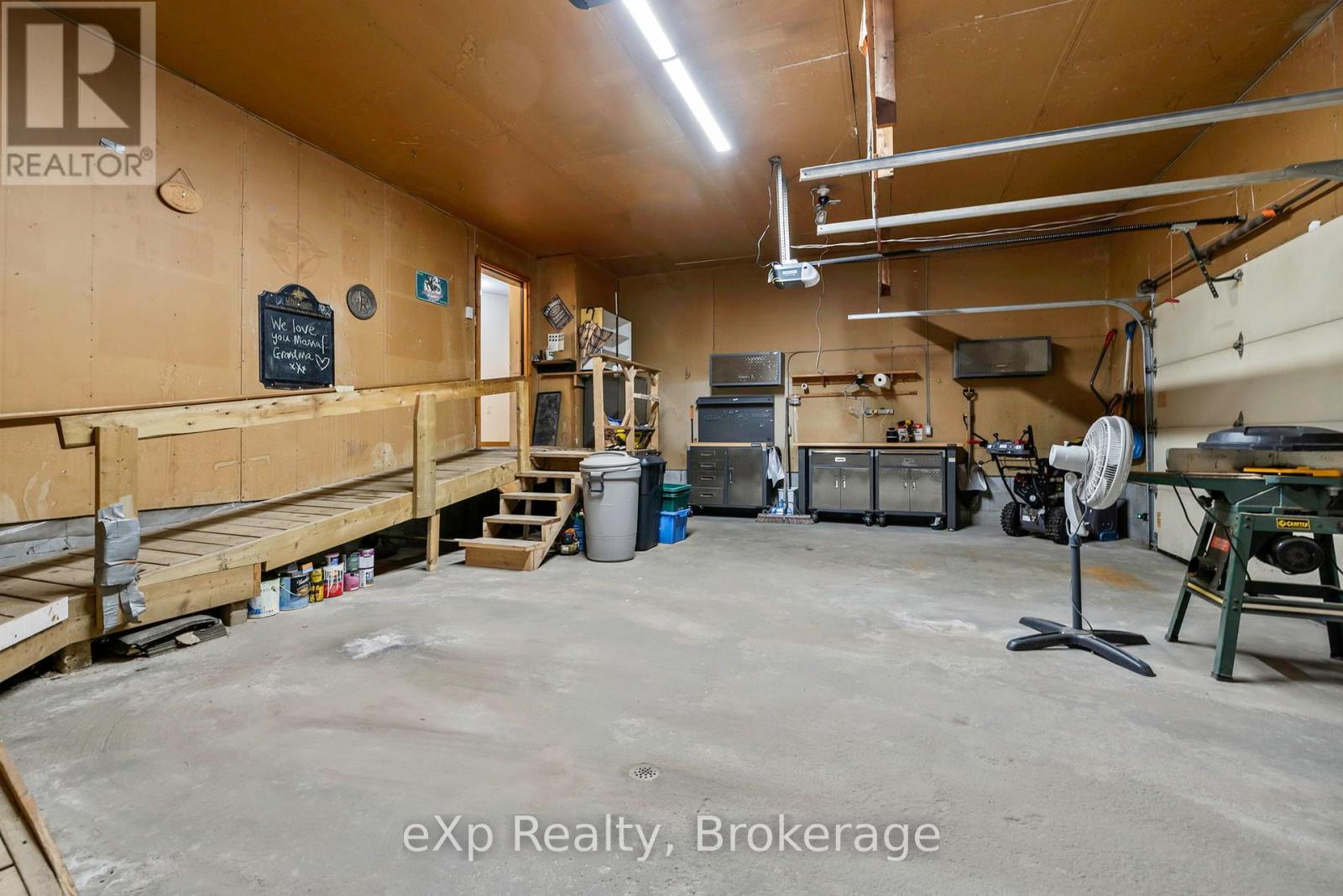 18 Kristen Heights, Parry Sound, Ontario  P2A 2Z6 - Photo 32 - X12444974