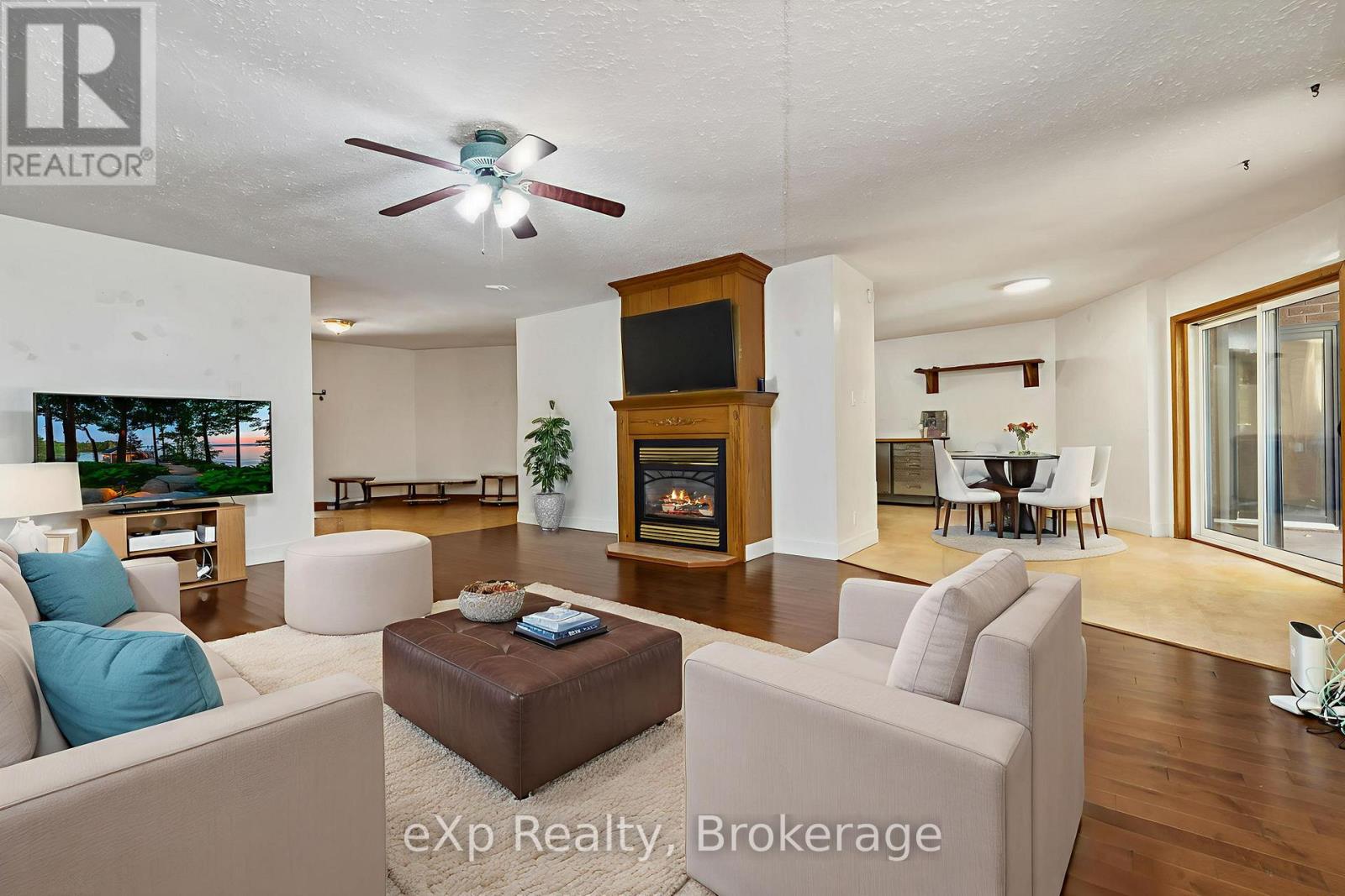 18 Kristen Heights, Parry Sound, Ontario  P2A 2Z6 - Photo 6 - X12444974