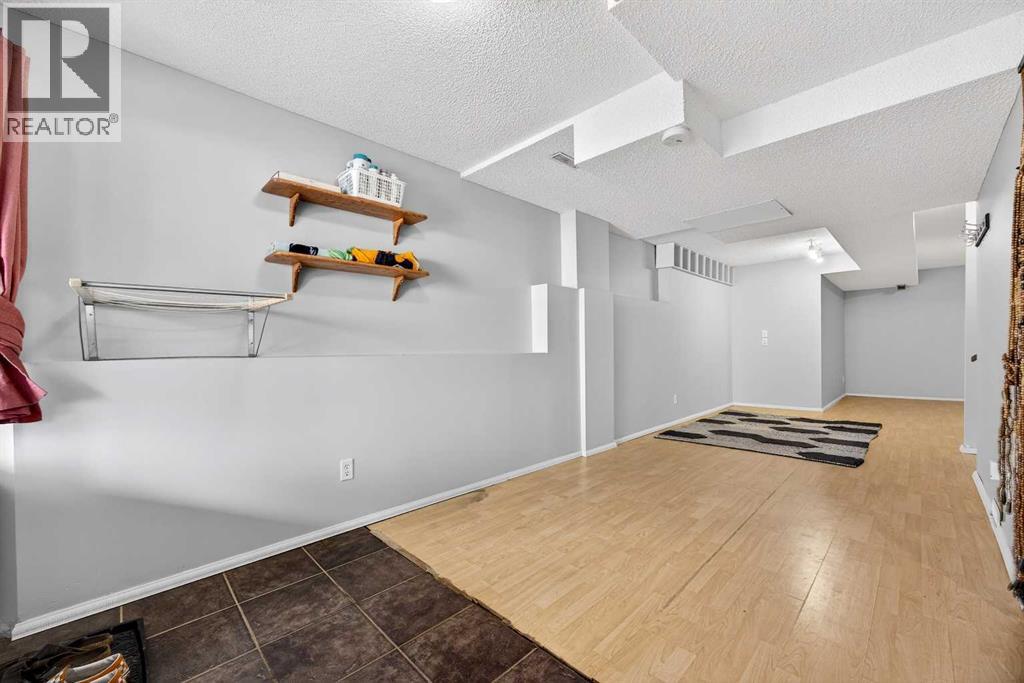 10884 Hidden Valley Drive Nw, Calgary, Alberta  T3A 5H2 - Photo 30 - A2290313