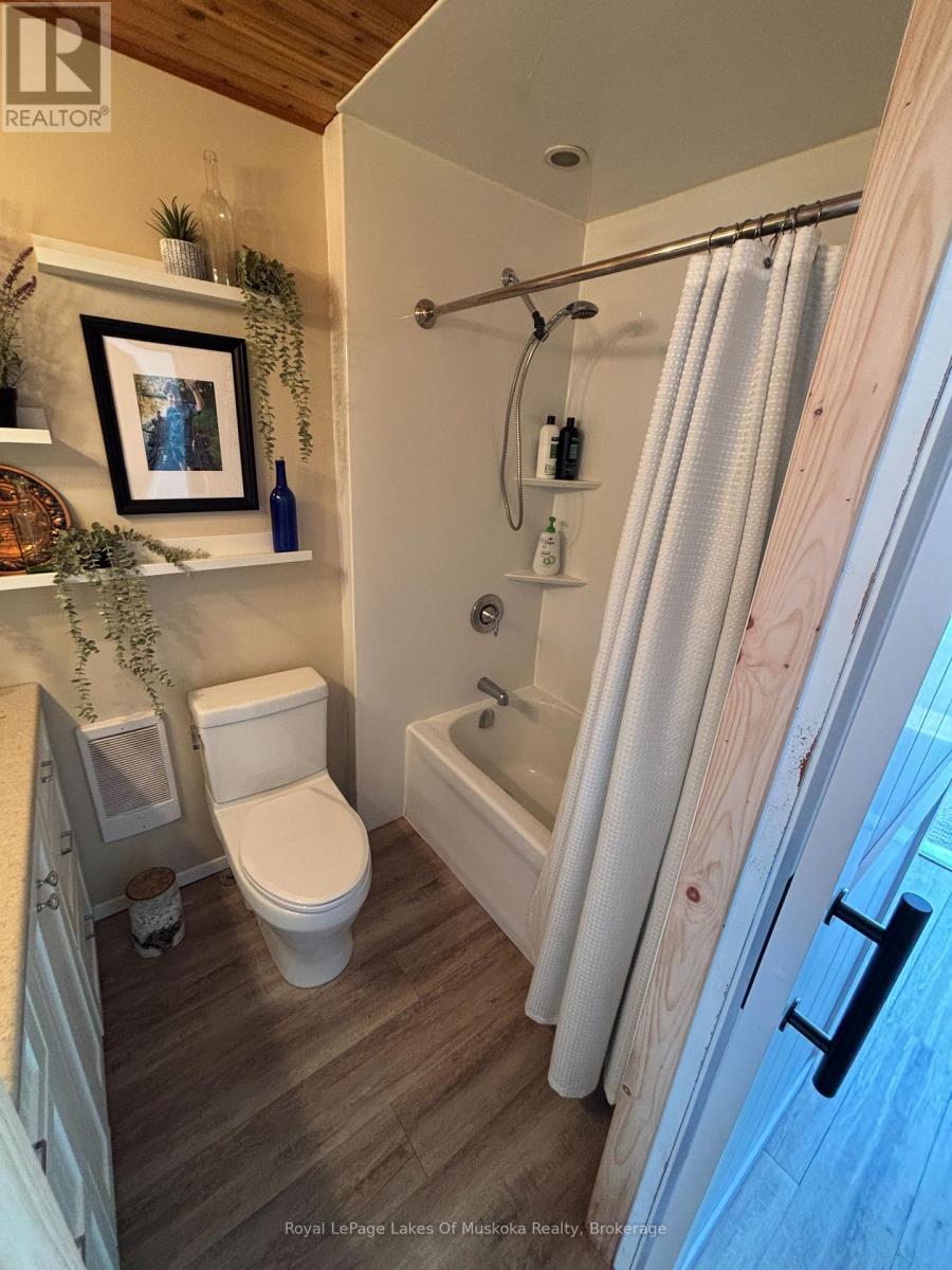 5 - 1115 Kahshe Lake Road, Gravenhurst, Ontario  P0E 1G0 - Photo 12 - X12854592