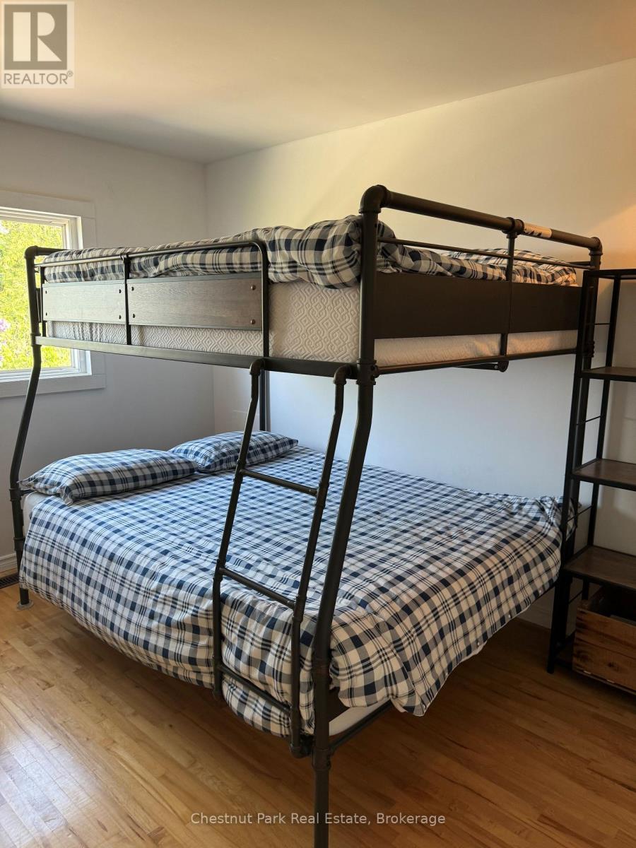 209539 Highway 26, Blue Mountains, Ontario  L9Y 0S5 - Photo 22 - X12854598