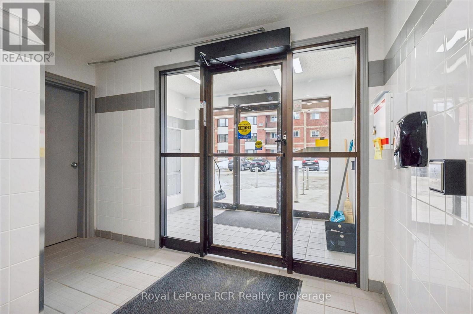 104 - 440 Durham Street W, Wellington North (Mount Forest), Ontario  N0G 2L1 - Photo 10 - X12854600