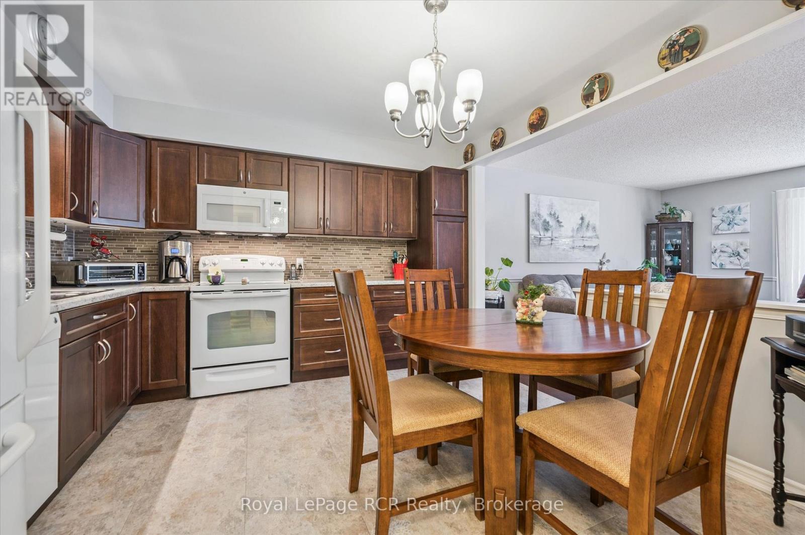 104 - 440 Durham Street W, Wellington North (Mount Forest), Ontario  N0G 2L1 - Photo 16 - X12854600