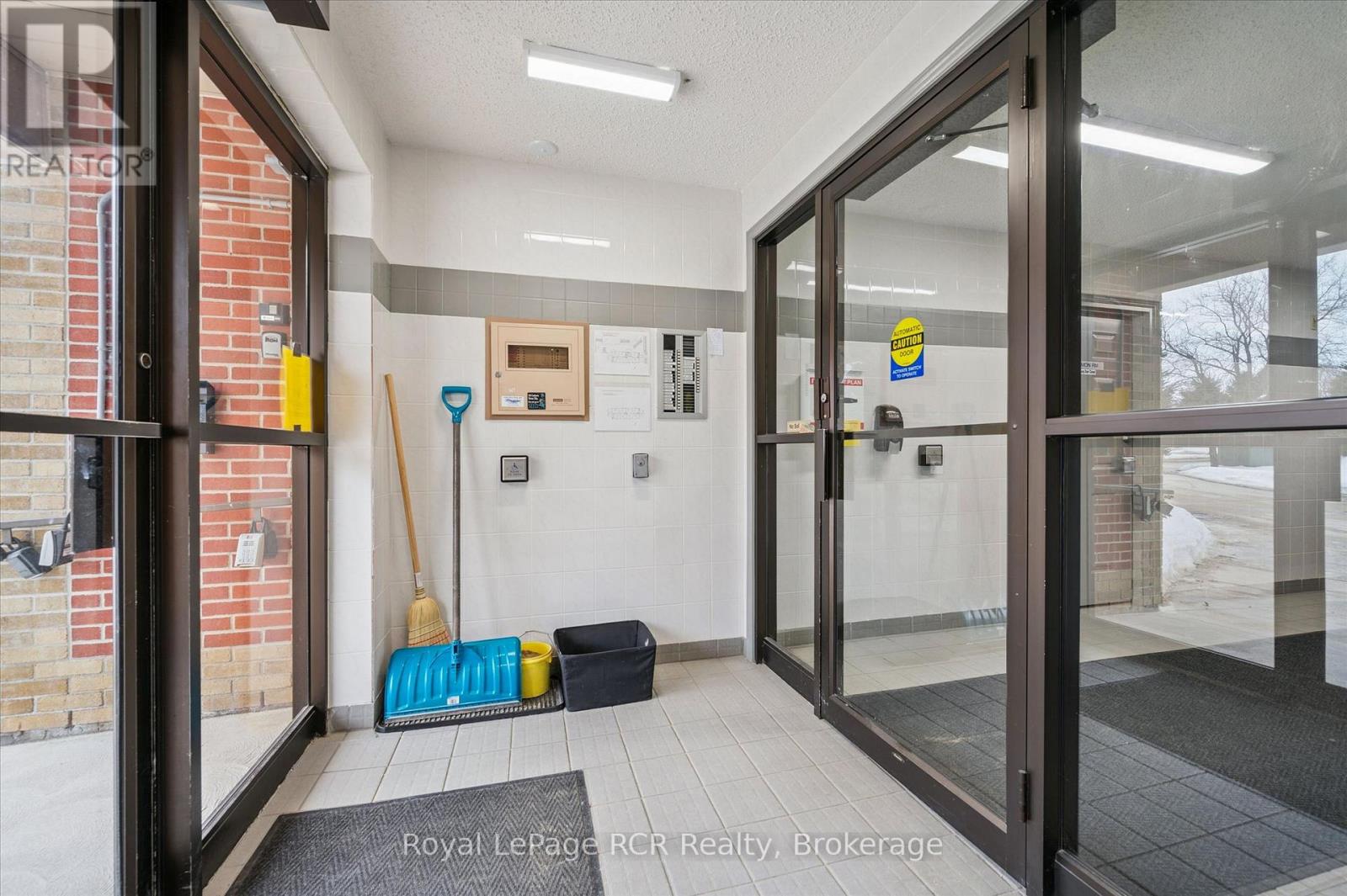 104 - 440 Durham Street W, Wellington North (Mount Forest), Ontario  N0G 2L1 - Photo 8 - X12854600