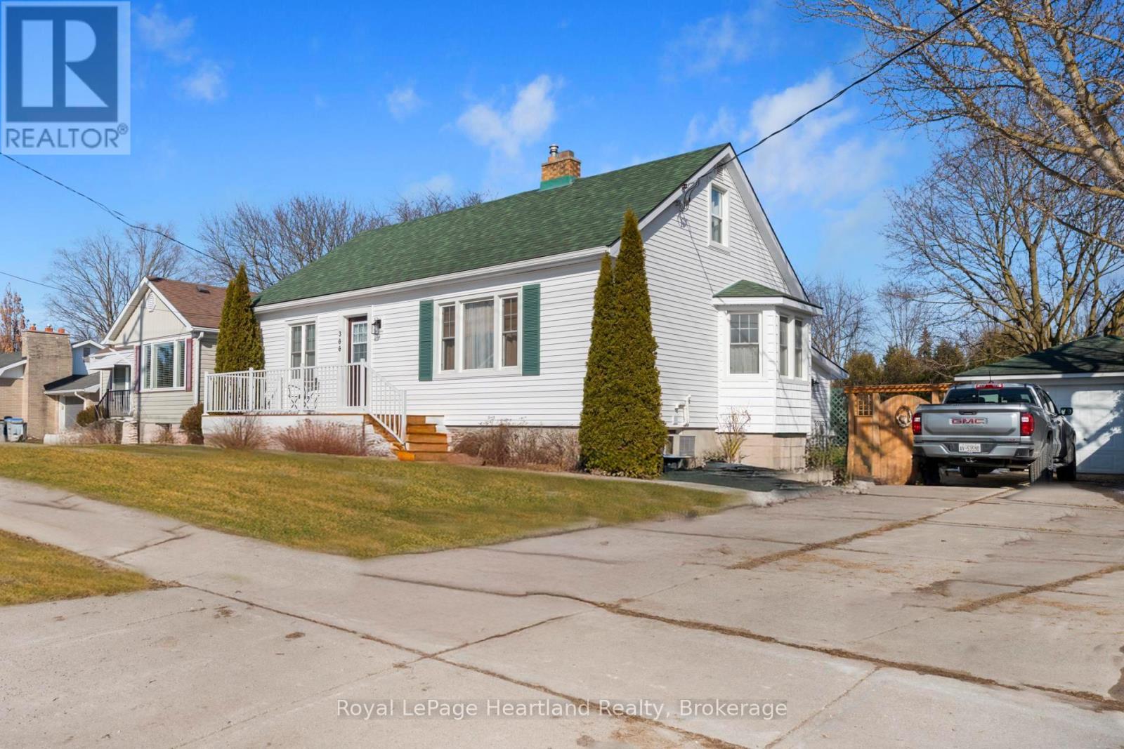 366 Edward Street, South Huron, Ontario  N0M 1S0 - Photo 2 - X12854616