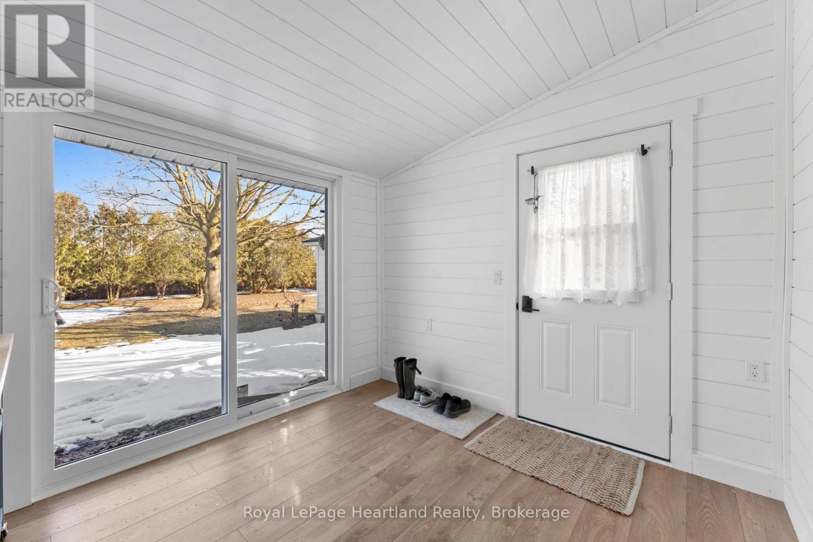 366 Edward Street, South Huron, Ontario  N0M 1S0 - Photo 38 - X12854616