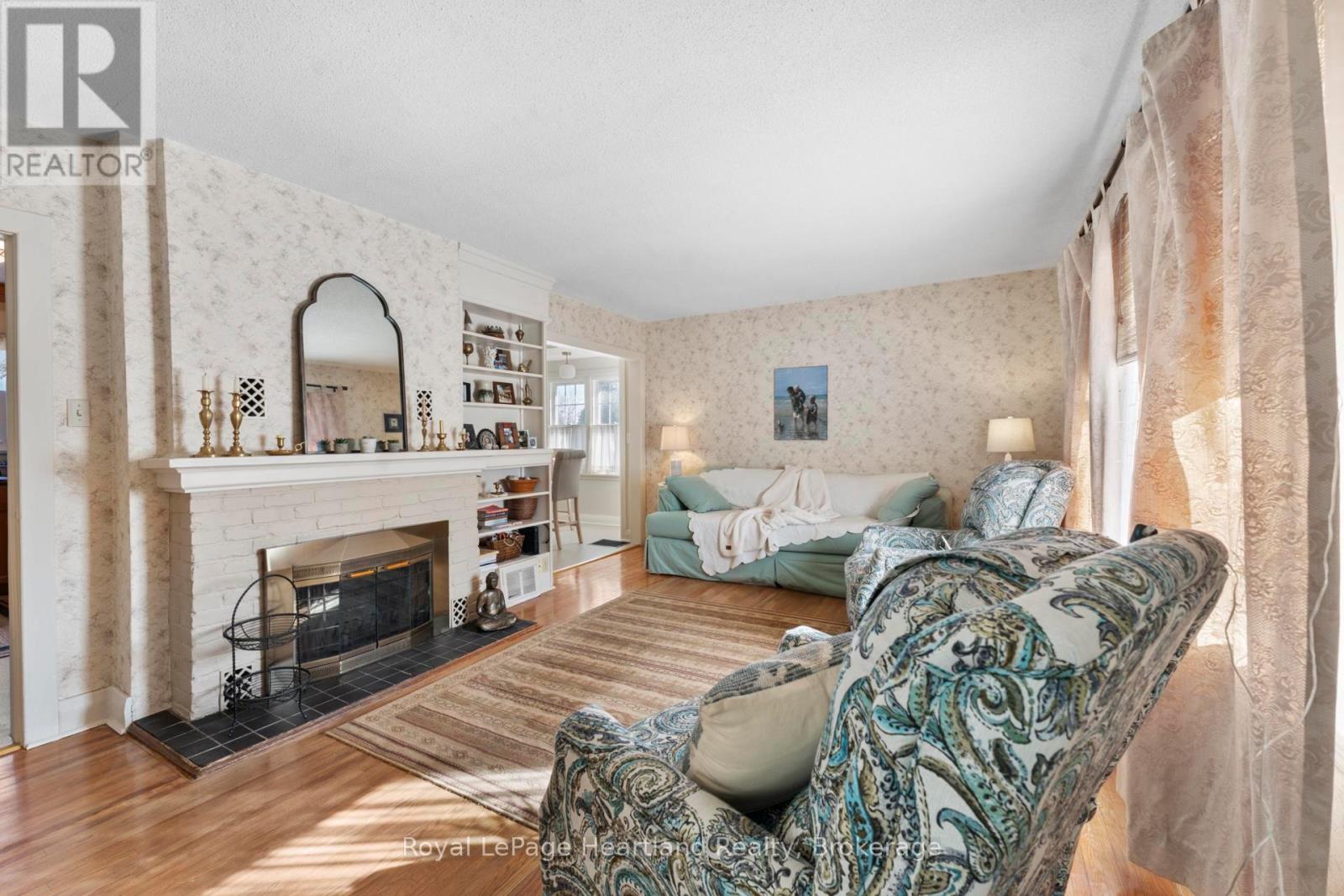 366 Edward Street, South Huron, Ontario  N0M 1S0 - Photo 5 - X12854616