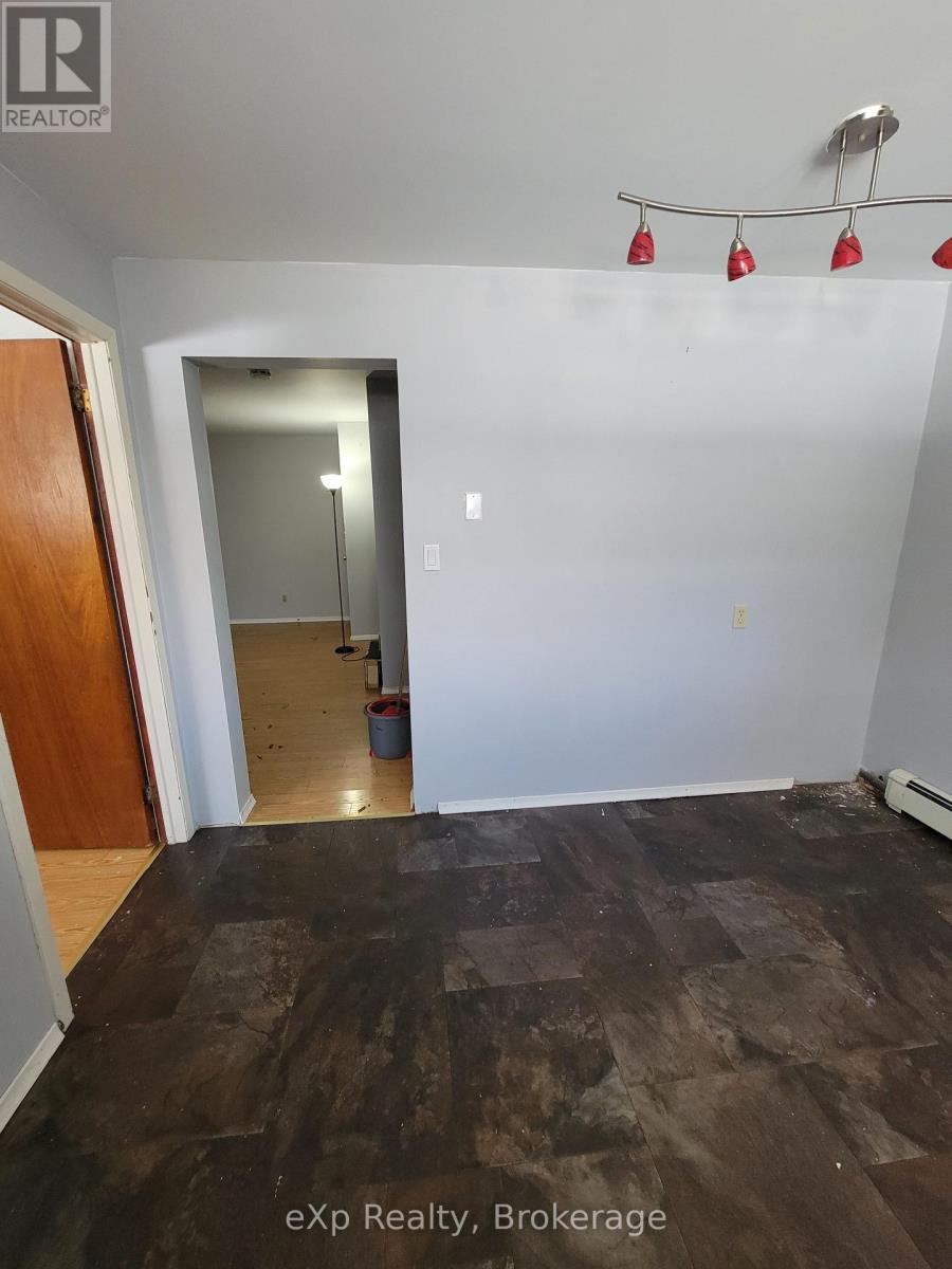 920 5th Avenue E, Owen Sound, Ontario  N4K 2S2 - Photo 38 - X12854800