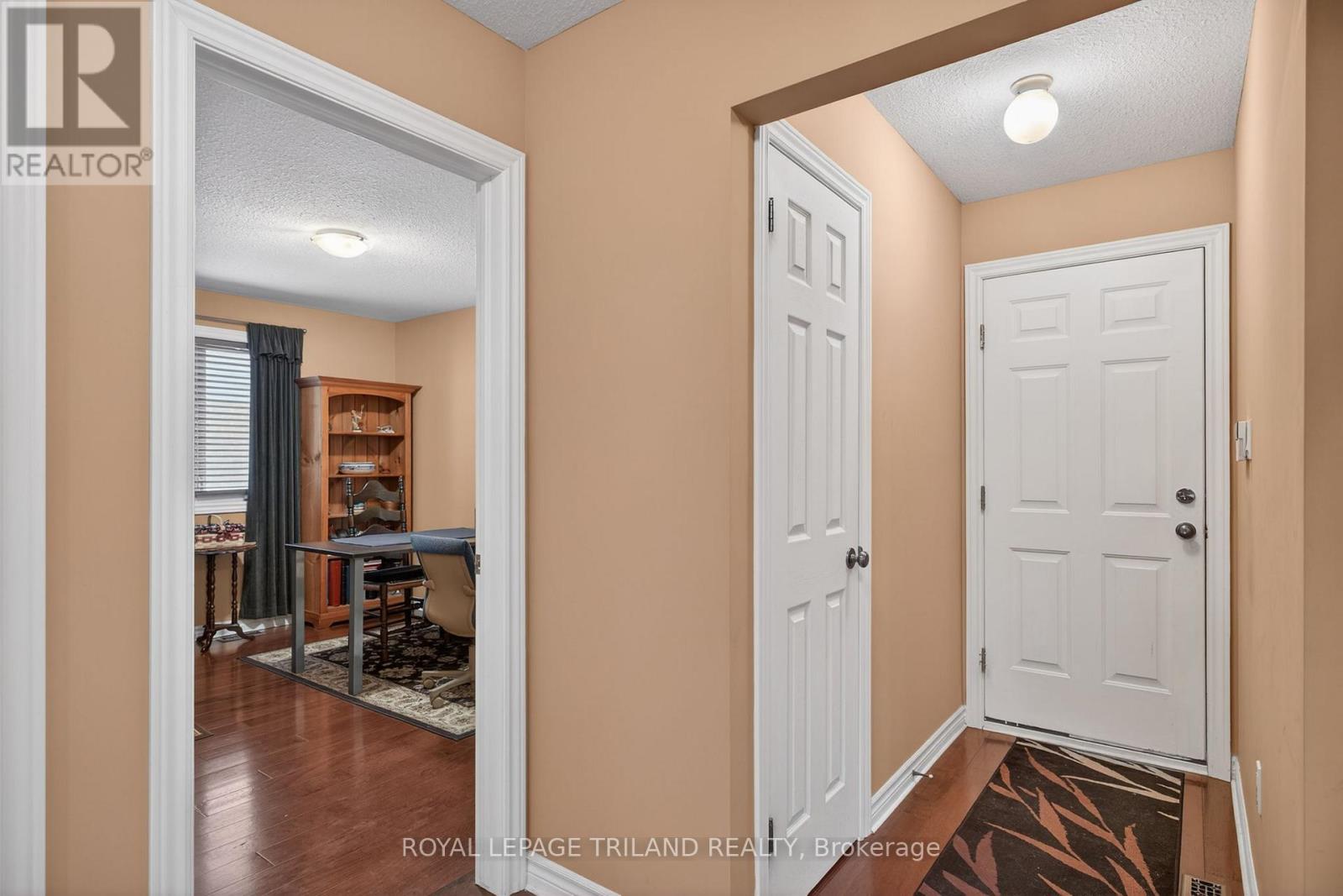 214 Mitchell Court, Thames Centre, Ontario  N0L 1G3 - Photo 18 - X12854726