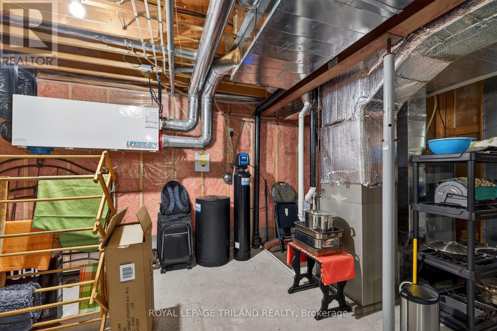 214 Mitchell Court, Thames Centre, Ontario  N0L 1G3 - Photo 35 - X12854726