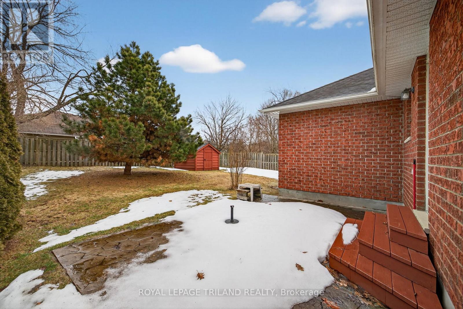 214 Mitchell Court, Thames Centre, Ontario  N0L 1G3 - Photo 38 - X12854726