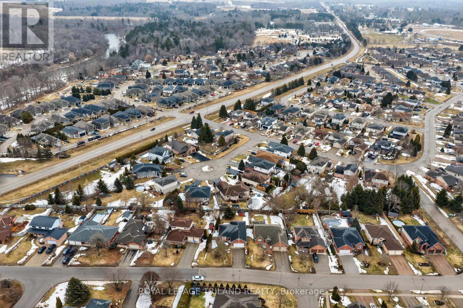 214 Mitchell Court, Thames Centre, Ontario  N0L 1G3 - Photo 45 - X12854726