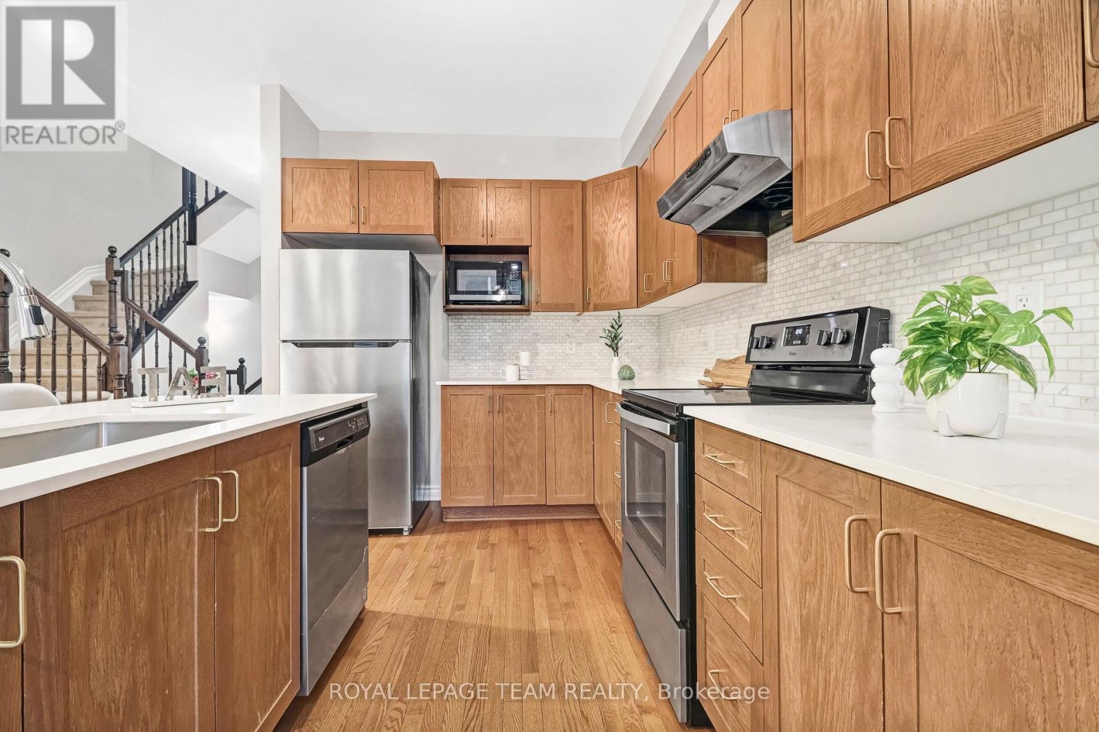 918 Kilbirnie Drive, Ottawa, Ontario  K2J 6G2 - Photo 12 - X12854660