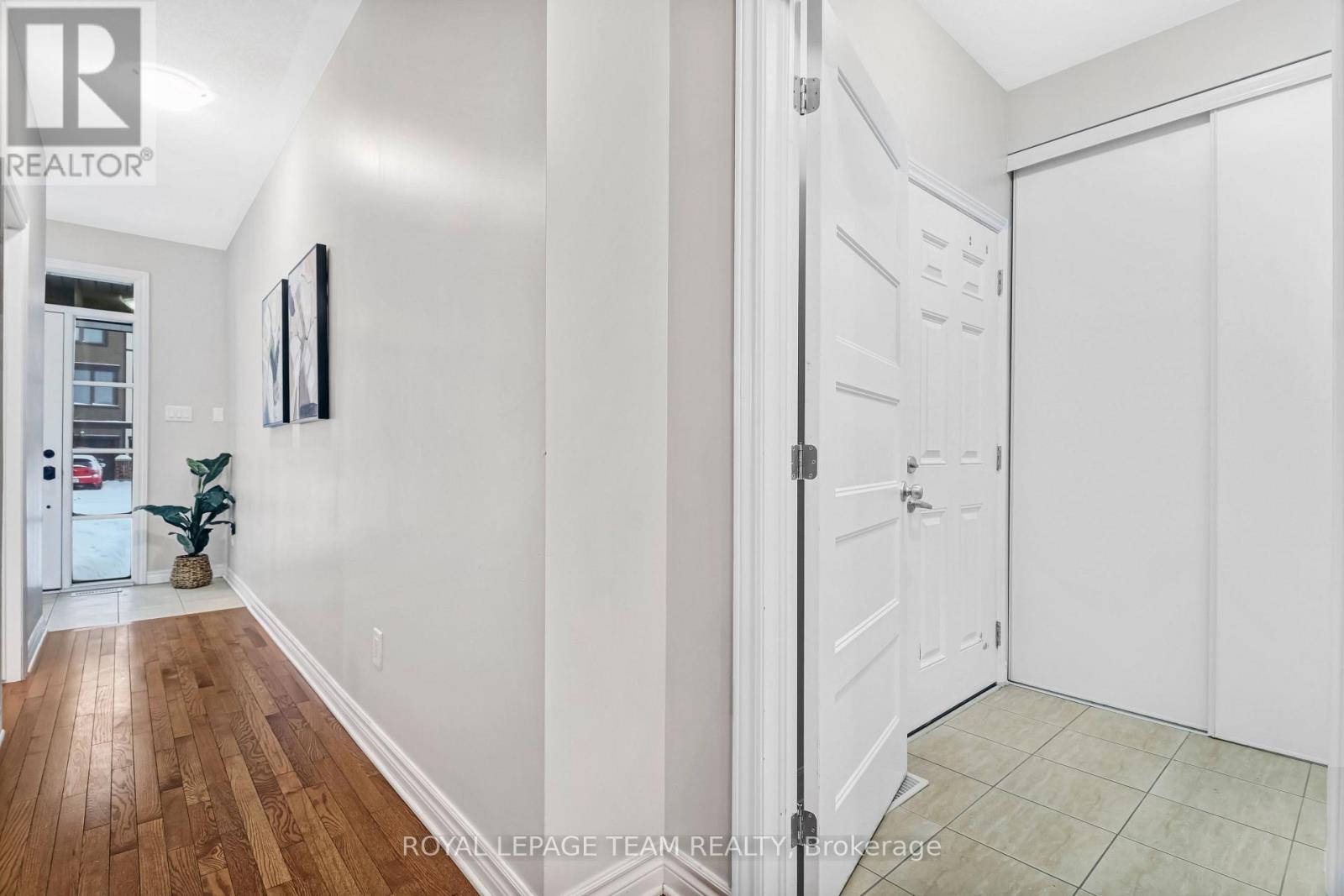 918 Kilbirnie Drive, Ottawa, Ontario  K2J 6G2 - Photo 4 - X12854660