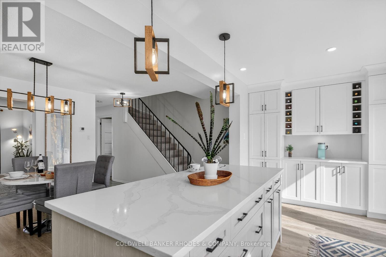 521 Orkney Private, Ottawa, Ontario  K2C 3M7 - Photo 13 - X12854754