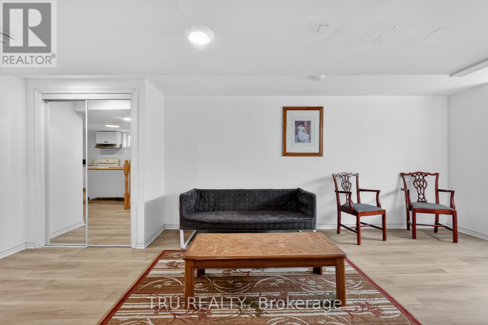 Maitland - 1263 Maitland Avenue, Ottawa, Ontario  K2C 2C4 - Photo 5 - X12854772