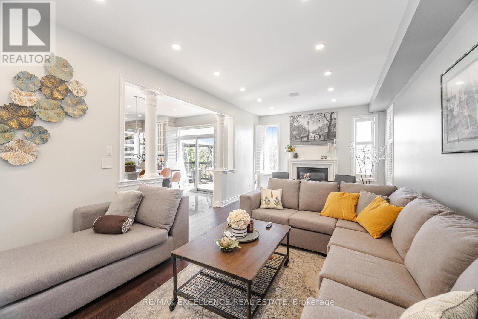 73 Gardenbrooke Trail, Brampton, Ontario  L6P 3J3 - Photo 13 - W12808292