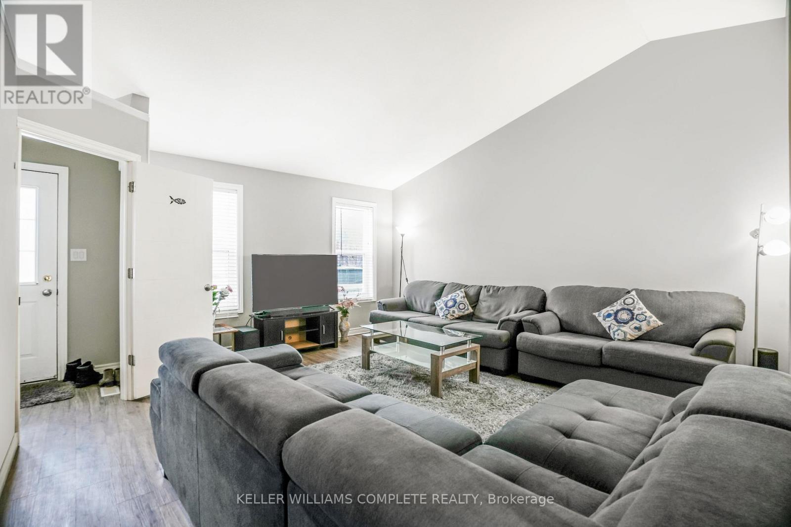 378b Glendale Avenue, St. Catharines, Ontario  L2T 1C2 - Photo 5 - X12854638