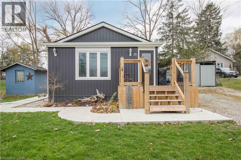 21 Fife Street W, Caledonia, Ontario  N3W 1J1 - Photo 1 - 40810261