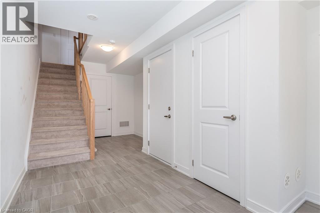 33 Red Maple Lane, Barrie, Ontario  L9J 0N4 - Photo 4 - 40810153