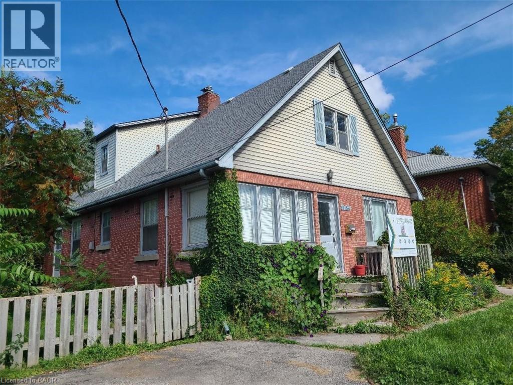 1154 Queens Boulevard, Kitchener, Ontario  N2M 1C2 - Photo 3 - 40789798