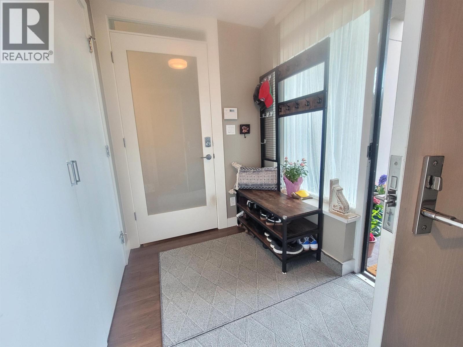 Th2 2077 Rosser Avenue, Burnaby, British Columbia  V5C 0G6 - Photo 8 - R3094936