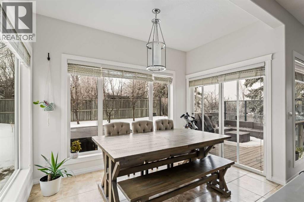 1560 Strathcona Drive Sw, Calgary, Alberta  T3H 4R8 - Photo 17 - A2290403