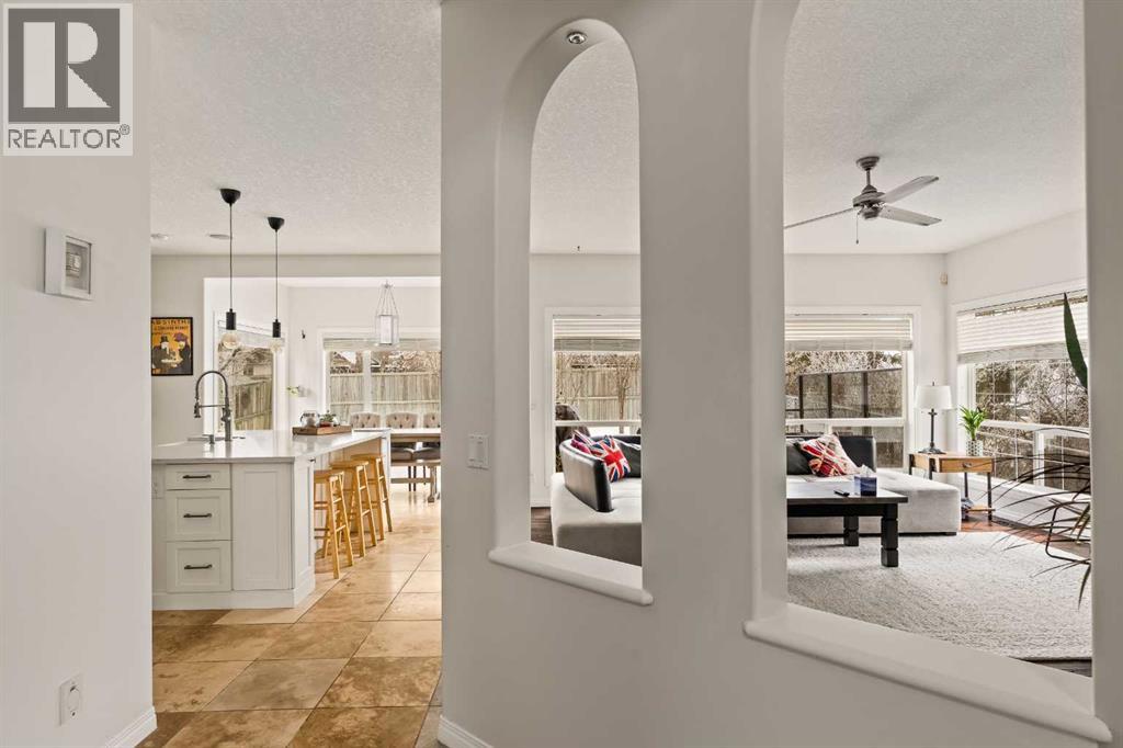 1560 Strathcona Drive Sw, Calgary, Alberta  T3H 4R8 - Photo 9 - A2290403