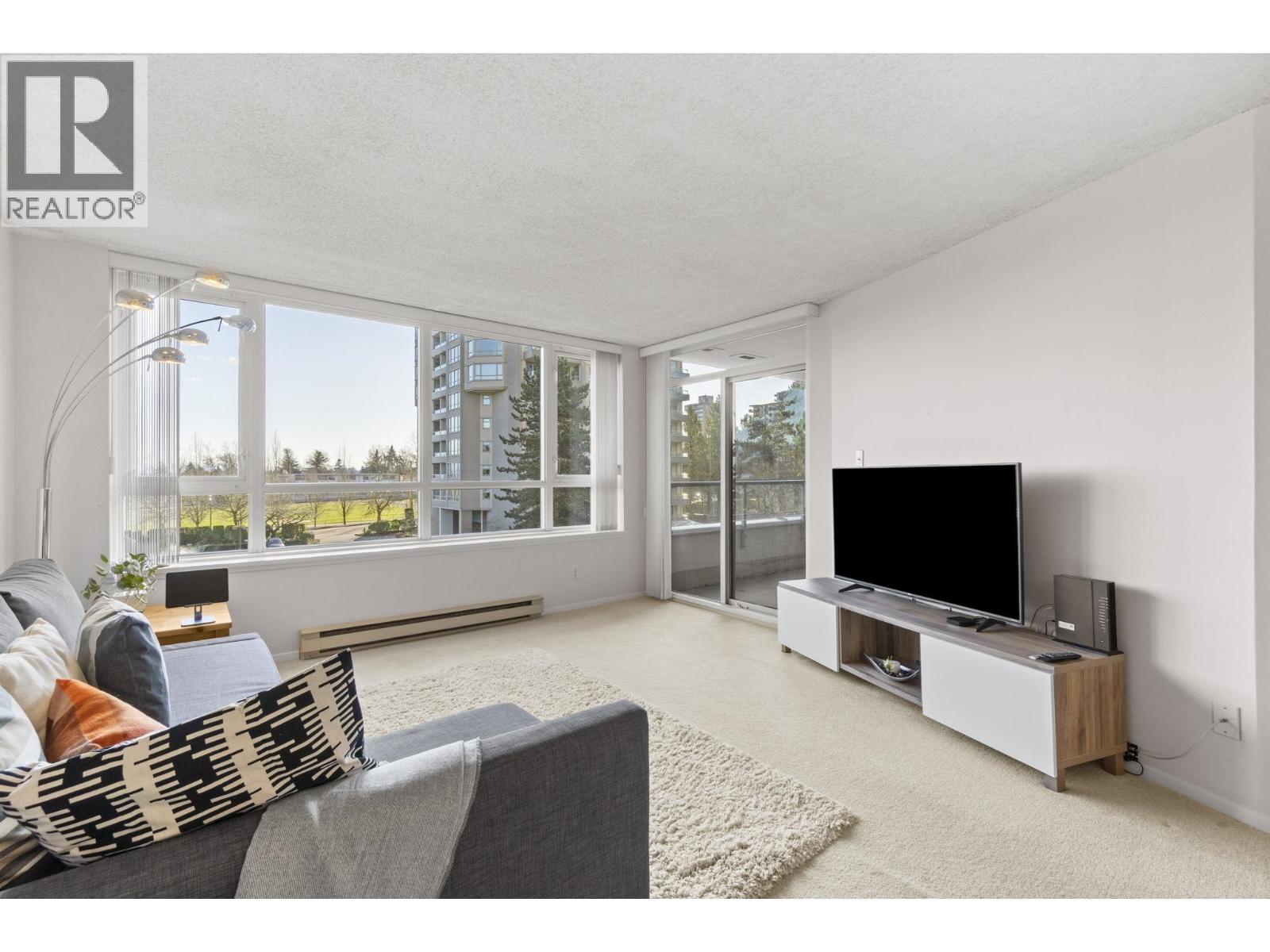 408 6070 Mcmurray Avenue, Burnaby, British Columbia  V5H 4J3 - Photo 4 - R3095341