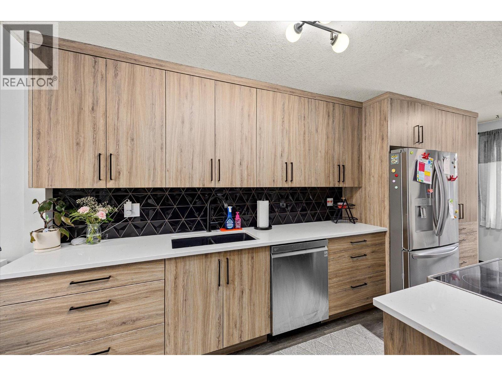 2055 Ethel Street Unit# 15, Kelowna, British Columbia  V1Y 2Z6 - Photo 6 - 10378159