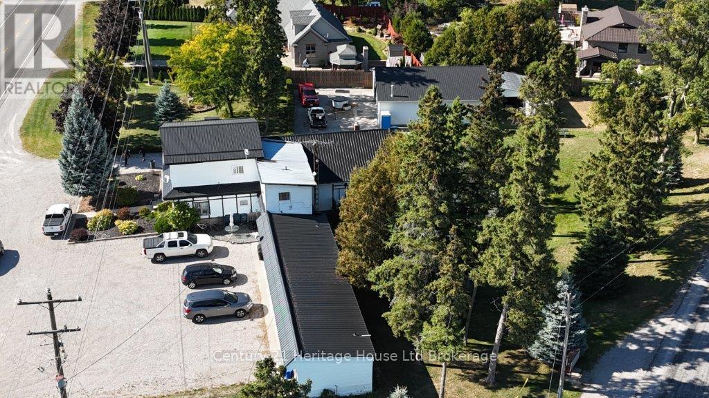 285 Highway 3, Norfolk, Ontario  N4G 4G7 - Photo 11 - X12449811