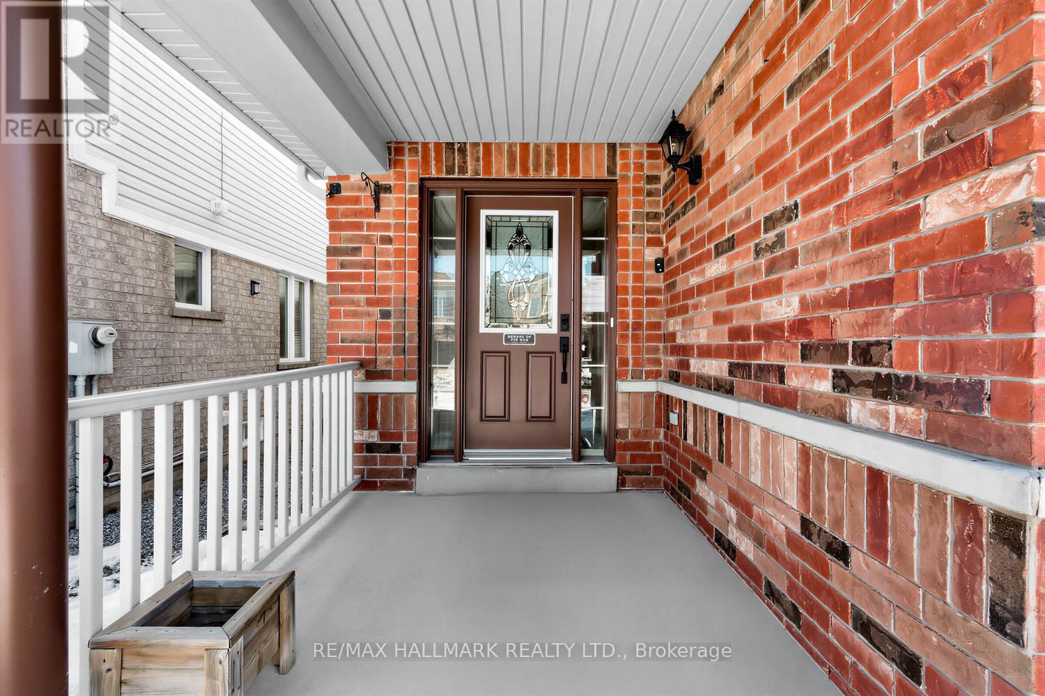 11 Dring Street, Ajax, Ontario  L1T 4Y2 - Photo 2 - E12854582