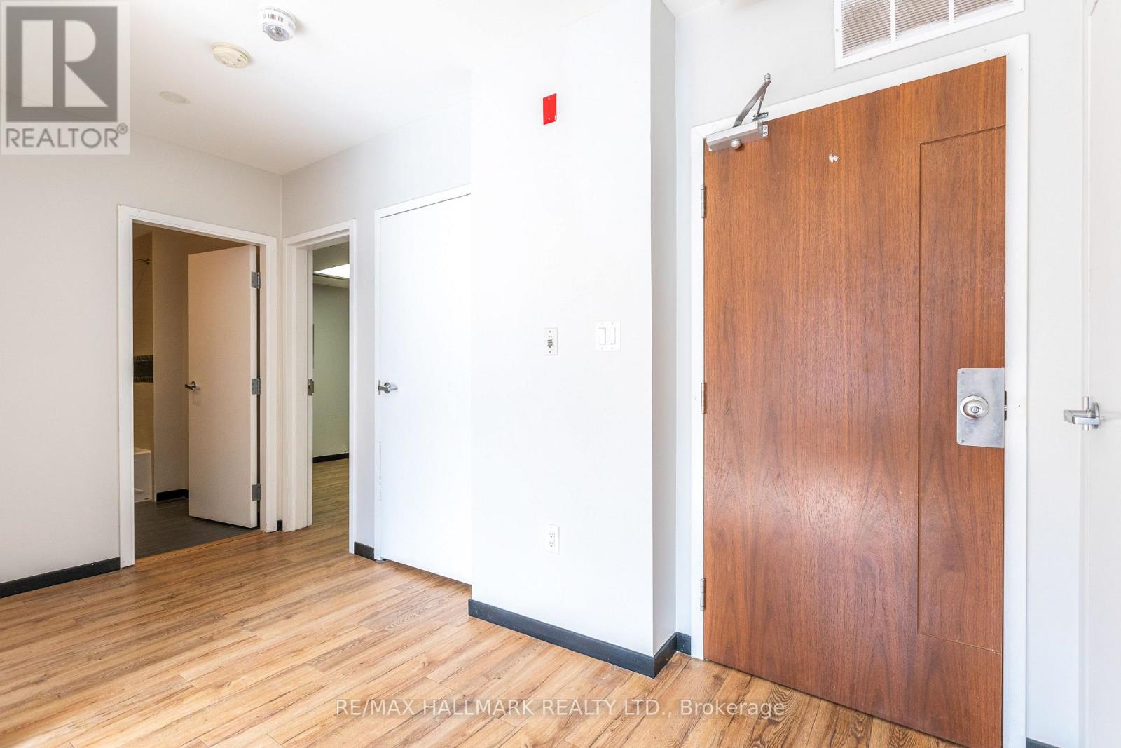 1b - 2277 Queen Street E, Toronto, Ontario  M4E 1G5 - Photo 13 - E12854634