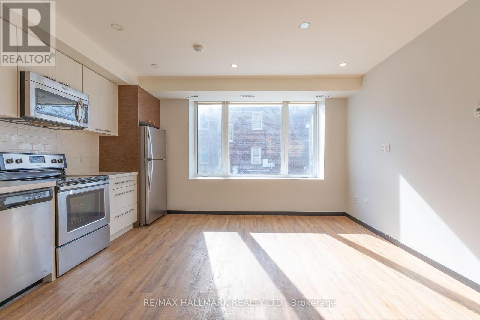 1b - 2277 Queen Street E, Toronto, Ontario  M4E 1G5 - Photo 14 - E12854634