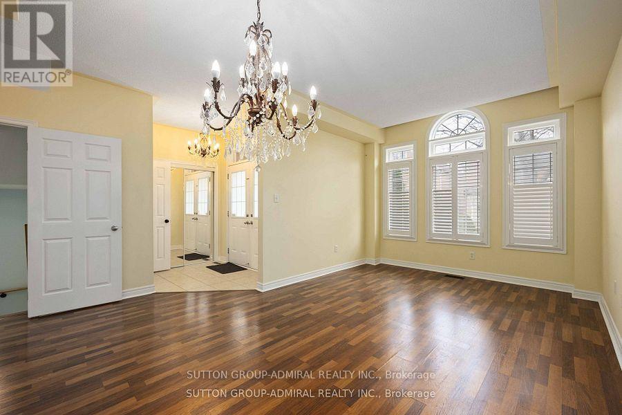 64 Evaridge Drive, Markham, Ontario  L6B 1H3 - Photo 2 - N12854526