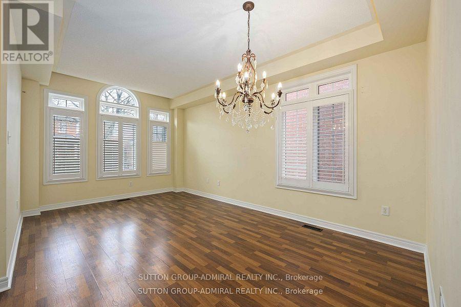 64 Evaridge Drive, Markham, Ontario  L6B 1H3 - Photo 3 - N12854526