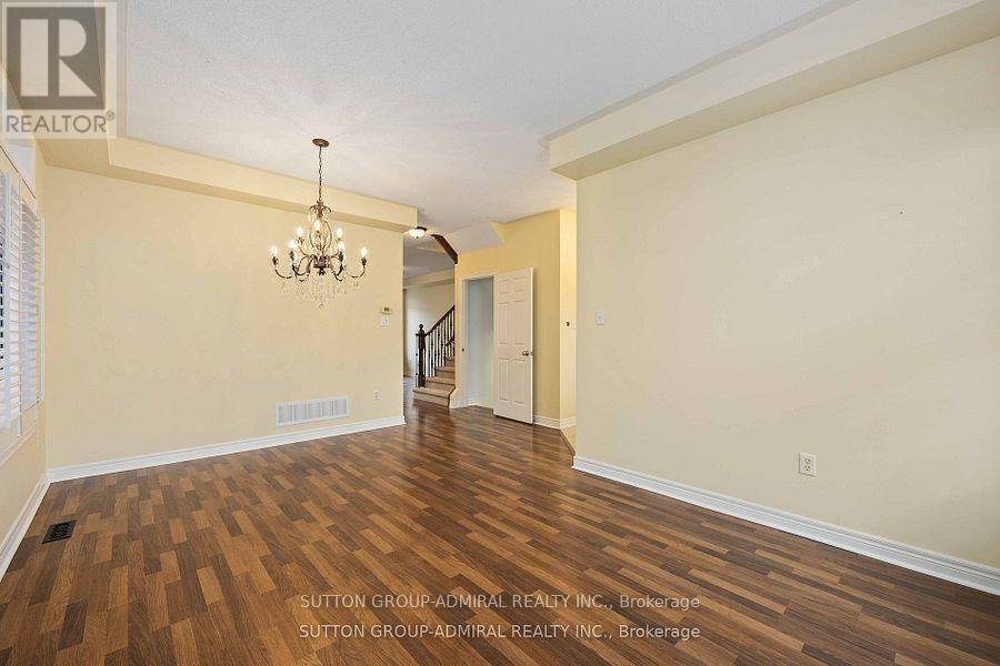 64 Evaridge Drive, Markham, Ontario  L6B 1H3 - Photo 4 - N12854526