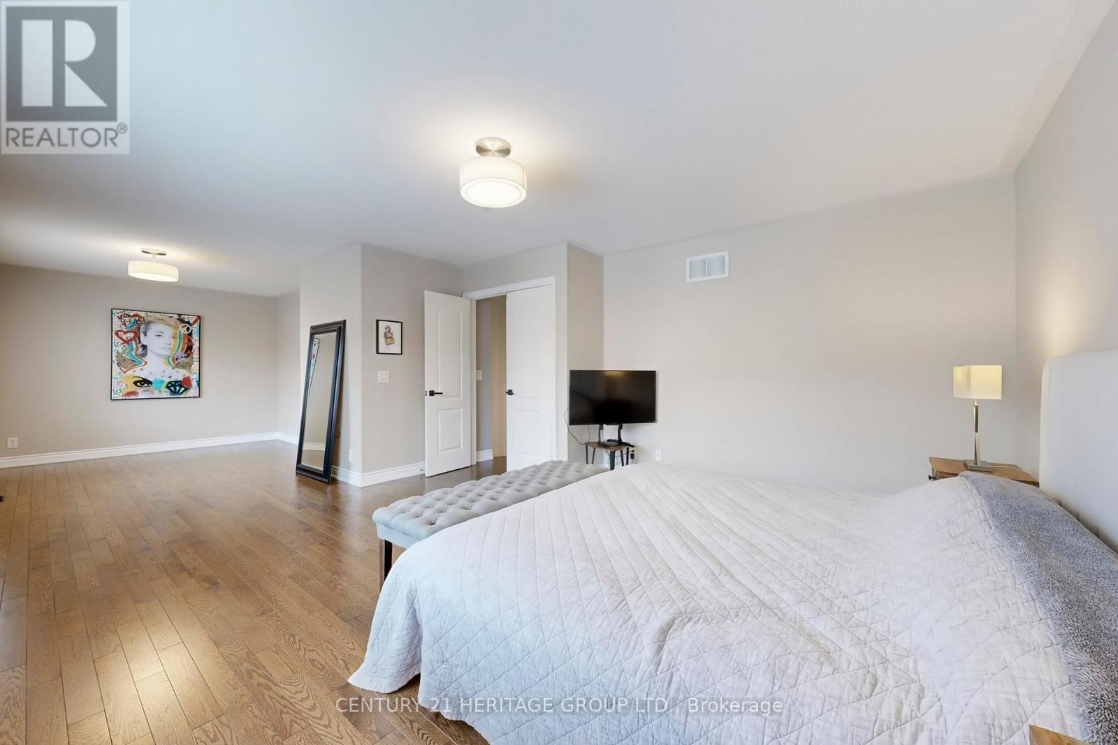 20 Altus Park Drive, Vaughan (Patterson), Ontario  L6A 0Z5 - Photo 19 - N12854536