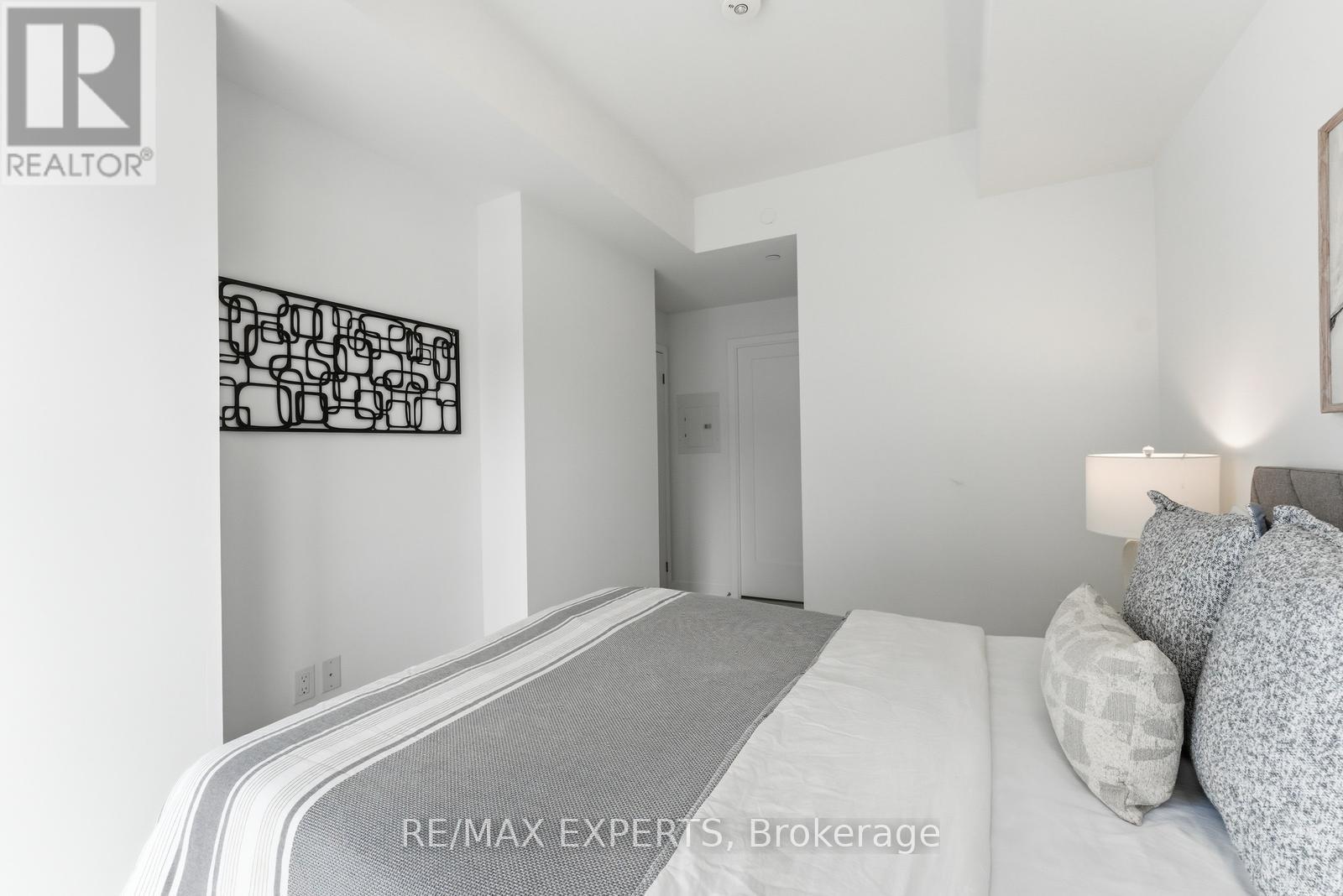 307 - 105 Oneida Crescent, Richmond Hill (Langstaff), Ontario  L4B 0H6 - Photo 18 - N12854590