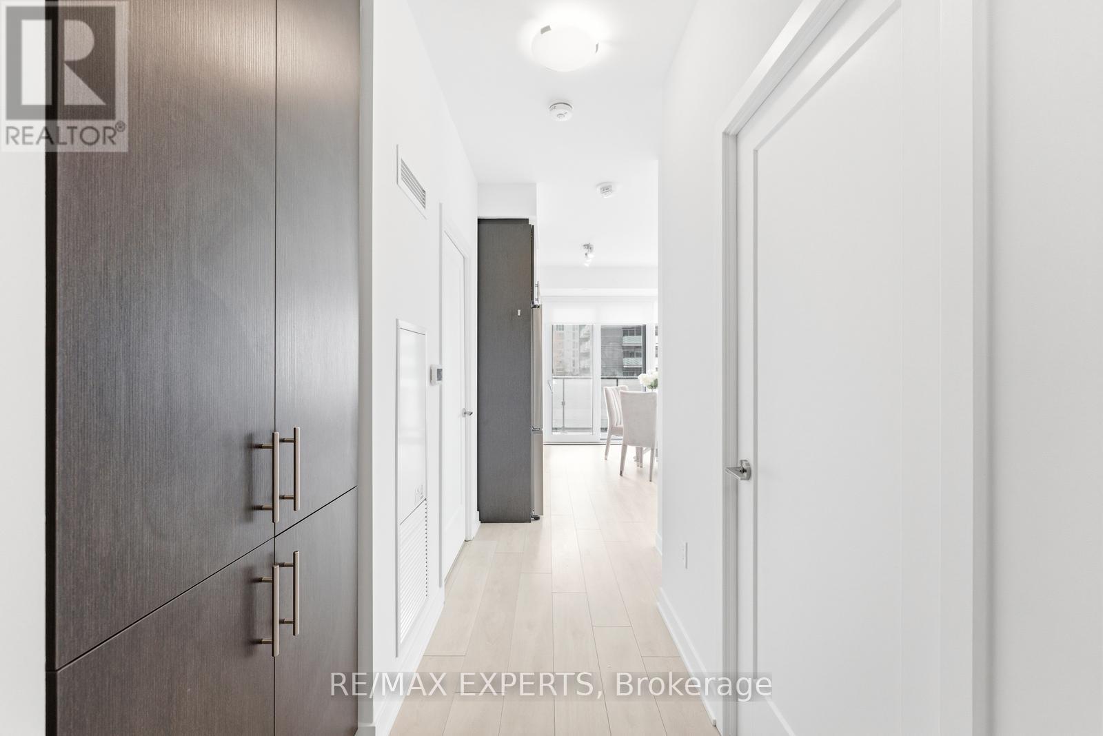 307 - 105 Oneida Crescent, Richmond Hill (Langstaff), Ontario  L4B 0H6 - Photo 4 - N12854590