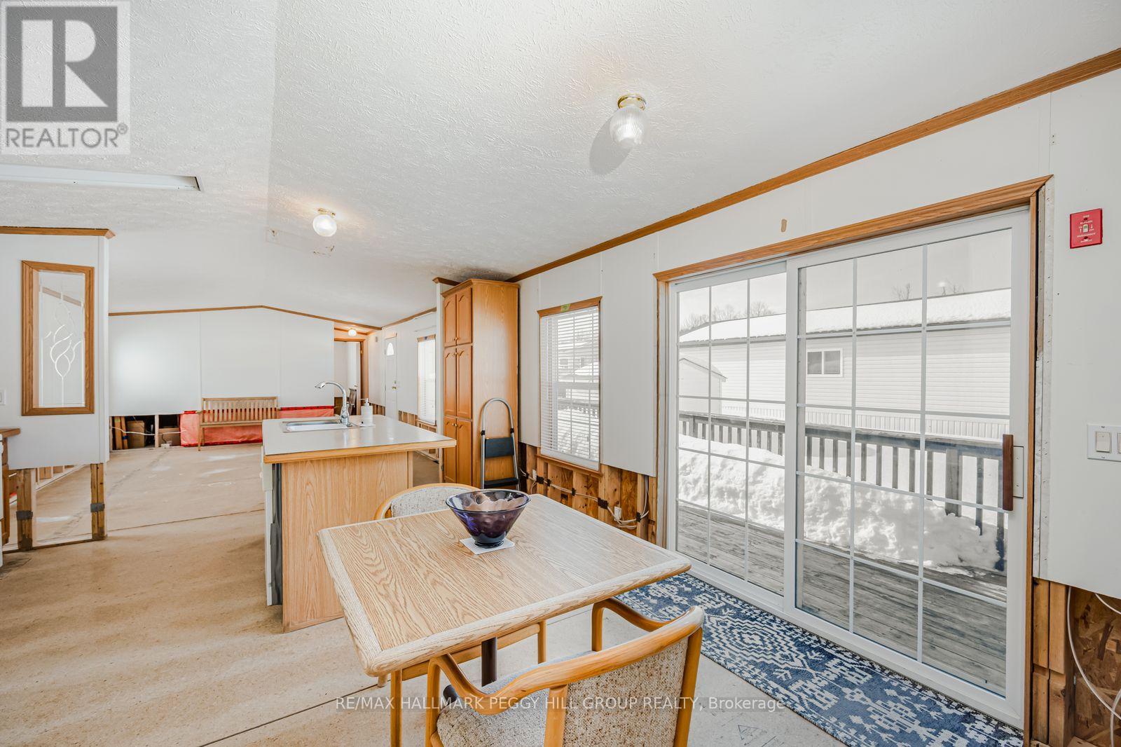 4105 Haines Street, Severn, Ontario  L3V 0V4 - Photo 5 - S12854512