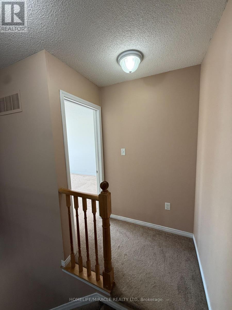 20 William Paddison Drive, Barrie (Georgian Drive), Ontario  L4M 0G3 - Photo 19 - S12854520