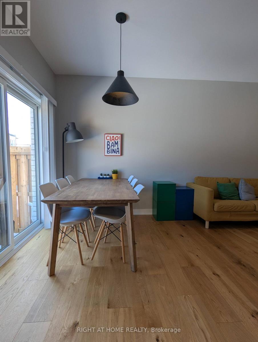 22 Westwood Avenue, Barrie (Painswick South), Ontario  L9J 0M6 - Photo 12 - S12854696