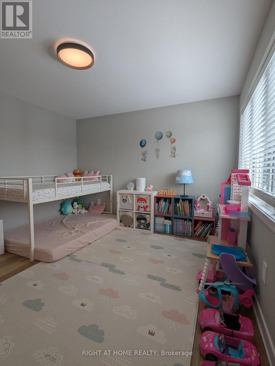 22 Westwood Avenue, Barrie (Painswick South), Ontario  L9J 0M6 - Photo 26 - S12854696